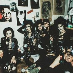 Goth subculture
1980s goths hanging out in a room drinking
80s trad Goths aesthetic Goth Nightclub Aesthetic, 80s Punk Photography, Alternative Fashion 80s, 80s Vampire Outfit, Trad Goth 90s, Old Punk Aesthetic, 80s Goth Fashion Women, 80s Goth Room, Daily Goth Outfit