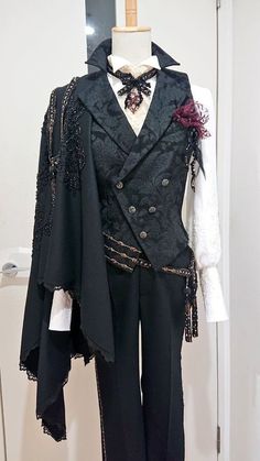 Fantasy Ball Male Outfit, Ball Suits For Men, Ring Master, Old Fashion Dresses, Victorian Clothing, 20th Birthday, Prom Outfits, Character Designs