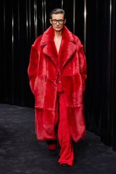 Red Runway Fashion, Runway Model Aesthetic, Winter 2024 Fashion Trends, Red Fur Coat, Winter 2024 Fashion, Catwalk Models, Runway Fashion Couture, Red Fur, 2024 Fashion Trends