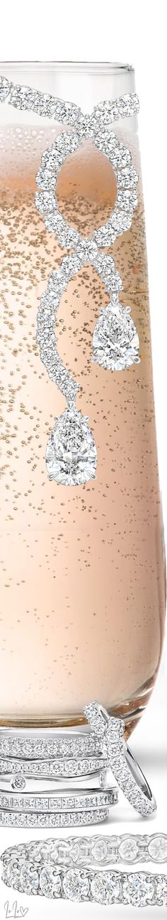 CHAMPAGNE AND HARRY WINSTON DIAMONDS #Champagne #Champs #Cheers #Diamonds #HarryWinston Harry Winston Diamond, Harry Winston, Love Always, Glitz And Glam, Champagne Gold, Champagne, Gold Tones, Blush, Diamonds