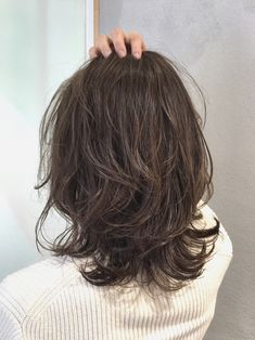 Big Medium Length Hair, Korean Perm Shoulder Length, Wavy Short Layered Hair, Wavy Hair Medium Length Haircuts, Wolf Cut From The Back, Wolf Cut Round Face, Wolf Cut 360, Layered Bob Cut, Vacation Hairstyles