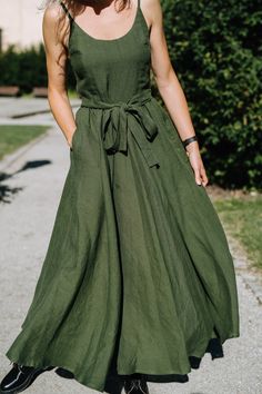 Linen Casual Outfits For Women, Rust Linen Dress, Bridesmaid Dresses Linen, Linen Dress Elegant Classy Wedding, Fall Linen Dress, Green A-line Bridesmaid Maxi Dress, Solid Color Full Length Wedding Dress, Green Sleeveless Summer Bridesmaid Dress, Sleeveless Green Summer Bridesmaid Dress