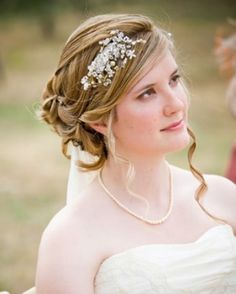 Vintage inspired Latest Haircuts, Wedding Hairstyles Bride, Hairstyle Tutorials, Beach Wedding Hair, Short Wedding Hair, Trending Haircuts, Braid Hairstyles