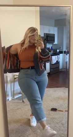 Mid Size Everyday Outfits, Plus Size College Outfits Winter, Harness Belt Outfit Plus Size, Casual Outfits For Bigger Women, Casual Cottagecore Outfits Plus Size, Outfit Inspo For Curvy Women, Moda Curvy 2022, Fits With Cardigans, Fall Outfits For Chubby Girls