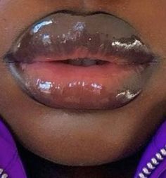 Heavy Bottom Lip, Thick Lips Aesthetic, 2 Toned Lips, Full Lips Aesthetic, Black Women Lips, Lips Claim, Big Lips Aesthetic, Two Toned Lips, Desired Lips