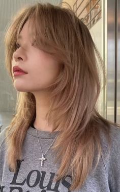 Wispy Bangs Round Face Long Hair, Asian Curtain Bangs, Round Face Hairstyles Long, Hair Dye Shades, Ulzzang Hair, Hair Doctor, Bronze Hair, Brown Hair Dye, Hair Catalog