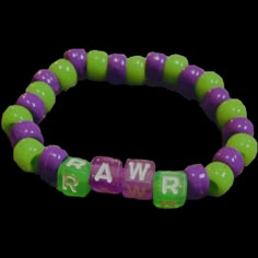 Bed Bracelet Ideas, Matching Kandi Bracelets For Friends, Kandi Braclet Ideas, Funny Things To Put On Bracelets, Kandi Singles Ideas Words, Scene Bracelets Ideas