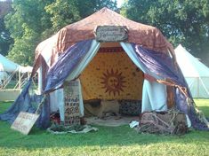 Fortune Teller Tent, Grey Aliens, Fortune Tellers, Hippie Lifestyle, Hippie Aesthetic, Festival Camping, Hippie Life, Hippie Vibes, Fortune Teller