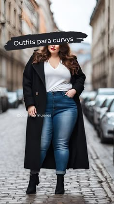 #outfitschicascurvy #asesoradeimagen #chile #plussize #glammer #uruguay #modafemenina #españa #modayestilo Outfit Curvy, Casual Work Attire, Best Winter Outfits, Look Plus Size, One Friend, Twin Beds