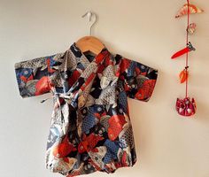 They are koi-fish pattern kimono for babies!! 👘 In Japan, the koi is a symbol of luck, prosperity, and good fortune, and also of perseverance in the face of adversity🎏 This is a great gift for babies! ☁️Size(1) ✴︎The Age: around 6 months to 12 months (Please check the babies) ✴︎Size: Height 60-70cm/24-27 Inches   ✴︎Material: 100% Cotton(Japanese fabric) -Colour might be different depending on the viewer's screen settings ☁️Size(2) ✴︎The Age: 12 months to 24 months (Please check the babies) ✴︎S Baby Kimono, Kimono Pattern, Fish Pattern, Fish Patterns, Fabric Colour, Age 12, Japanese Fabric, Baby Size