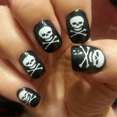 Pirate Nails, Goth Nail Art, Gothic Nail Art, Flag Nails, Black Halloween Nails, Skull And Cross Bones, Skull Nails, Punk Nails, Gothic Nails