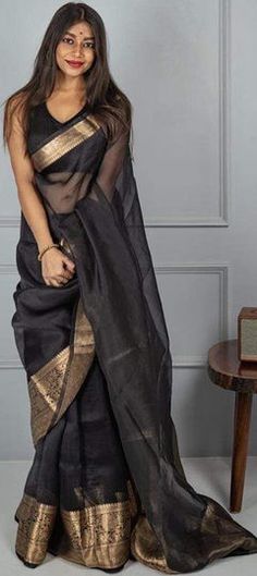 Black and Grey color Saree in Organza Silk, Silk fabric with Weaving work Soft Saree, Saree Black, Bollywood Designer Sarees, Saree Floral, Organza Sarees, Party Kleidung, Kanchipuram Silk Saree, Organza Saree, Soft Silk Sarees