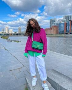 Nyc Midsize Fashion, Tomboy Dinner Outfits, Patterned Turtleneck Outfit, Bright Button Up Shirt Outfit, Fun Color Combinations Outfits, Colourful Vest Outfit, Maximalist Street Style, Casual Colorful Outfits