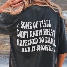 Funny Tee Shirts For Women, Cute T Shirt Designs Graphic Tees, Western T Shirt Designs, Buy My Stuff Graphic, Funny Graphic Tees For Women, Country Tshirt Ideas, 90s Country Fashion Women, Country Tee Shirts, Western Shirt Ideas