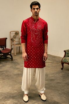 Sufi Night Outfit For Men, Red Kurta Men, Red Kurta For Men, Sufi Night, Indian Menswear, Mehendi Night, Danish Image, Wedding Fits