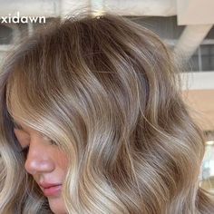 behindthechair.com on Instagram: "*Transition Your Warm, Summer Blonde To This Muted, Winter Blonde 👆 CLICK LINK IN BIO 👆 Make it golden, but subtle: That’s exactly what lead educator and owner of Harbor Collective Salon Lexi McClure (@hairbylexidawn) created for her client. Your clients will be requesting this color this season, so keep reading to get Lexi’s pricing breakdown, recommended maintenance and formulas. #btceditorial #behindthechair" Blonde Hair Natural Roots, Instagram Transition, Warm Bronde, Winter Blonde, Wedding Hair Colors, Fall Blonde Hair, Summer Blonde Hair, Summer Blonde, Cool Blonde Hair