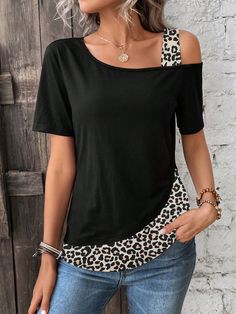 Negro Casual Collar manga corta Tela tejida Estampado de Leopardo  Embellished Elástico Ligero Printed Tee Women, Belted Wrap Dress, Couture Mode, Women T Shirts, Clothing Hacks, Upcycle Clothes, Sewing Clothes, Fashion Sewing, Black Casual