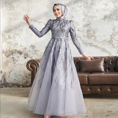 It Is A Specially Designed Veiling Evening Dress. Wore Only Once Perfect For Special Occasions. Islamic Clothing, Evening Dress, Formal Dresses Long, Victorian Dress, Evening Dresses, Colorful Dresses, Special Occasion, Size 4, Long Sleeve Dress