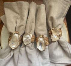 Napkin Rings: choice of gold wire or coastal rope. $48/4 rings or $12 ea Oyster Shell Napkin Rings, Shell Napkin Rings, Art Coquillage, Oyster Shell Crafts, Woven Ring, Coastal Wedding, Oyster Shells, Seashell Crafts