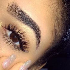 Picture Makeup, 3d Eyelash Extensions, Semi Permanent Eyelashes, Permanente Make-up, Permanent Eyelashes, Lashes Fake Eyelashes, Mekap Mata, Eyelash Extensions Styles, Perfect Eyelashes