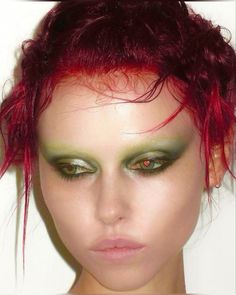 Heart Eye Makeup, Poison Ivy Makeup, Heart Eye, Instagram Heart, Edgy Makeup, Creative Makeup Looks