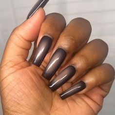 Each set comes with instructions on how to apply, remove, and reuse nails and a nail prep kit! Dark Color Gel Nails, Classy Fall Nails Acrylic, Dark Chocolate Nails, Ombre Nails For Fall, Brown Aura Nails, Brown Ombre Nails, Nails Aura, Nail Art Printer, Luv Nails