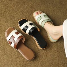 Flat Sandals 2023 Trends, Types Of Sandals For Women, Slippers Womens Flats, Jute Sandal, Wart Cream, Latest Shoes For Women, Shoe Storage Hacks, Best Sandals For Men, Chiko Shoes