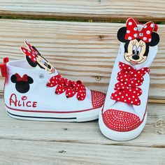 Each shoe will have a Minnie on the tongue and on the sides along with your little ones name. Red crystals on the toes and backs and red sparkly bows on the backs. Red/White polka dot laces for the ties. Minnie Mouse Converse, Red High Top Converse, Custom Baby Shoes, Mickey Mouse Shoes, Minnie Mouse Shoes, Minnie Mouse Birthday Party Decorations, Crochet Baby Projects, Minnie Mouse Outfits, Bling Crafts