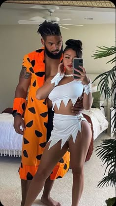 halloween couple
couple costumes Cute Couples Costumes, Couples Halloween Costumes, Costume Carnaval, Fest Temaer, Hot Halloween Outfits, Halloween Coustumes, Couples Halloween Outfits