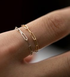 Mini Paper Clip Chain Ring, Minimalist Ring, Chain Ring, 14K Solid Gold Paper Clip Ring, Thin Gold Ring, Stackable Ring, Layering Ring ≫ Product Details ◈ Handmade / Handcrafted Fine Jewelry ◈ Link Size: 4.5mm ◈ Link Thickness: 0.4mm ◈ Metal: Solid 14K Gold ◈ Gold Color: White gold, Rose gold, Yellow gold ≫ Please read our FAQ below for more detail. Paper Clip Ring, Ring Layering, Diamond Slice Rings, Birthstone Ring Mothers, Hand Stamped Ring, Gold Flower Ring, Vintage Silver Rings, Layered Rings, Ring Chain