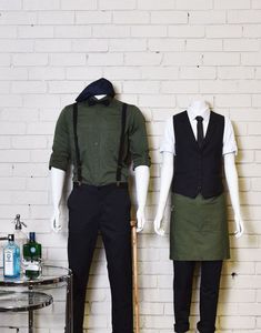 Bartender Uniform Men, Chinese Restaurant Uniform Design, Bar Uniform Bartender, Bar Uniform Ideas, Bar Tender Uniform, Cafe Waitress Outfit, Waiter Outfit Restaurants, Bartender Outfit Men, Waitress Uniform Restaurant