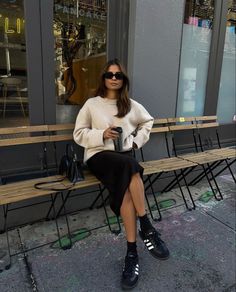 Fall Outfits With Black Sambas Black Slim Skirt Outfit, Midi Skirt And Trainers Outfit, Black Skirt And Sambas Outfit, Celebrities Wearing Adidas Samba, Black Sambas Winter Outfit, Black Sambas Outfit Aesthetic, Adidas Business Casual, Adidas Samba Black Outfit Girl, Black Spezial Outfit