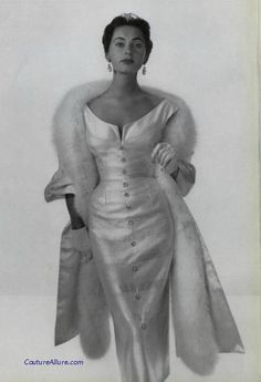 1960s Glamour, Maggy Rouff, 1960s Wedding Dress, Fox Stole, Valentino Vintage, Rebecca Ferguson, Fifties Fashion, Look Retro