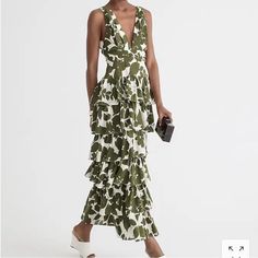 J Crew Collection Plunge Neck Tiered Dress In Leafy Floral Size 0 New With Tags Stunning Dress For A Fall Wedding Or Event Plunging Neck Dress, Best Wedding Guest Dresses, J Crew Collection, Jcrew Collection, Flowy Maxi Dress, Tiered Maxi Dress, Sleeveless Maxi Dress, Tiered Dress, Floral Maxi