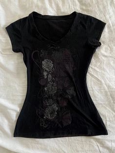 Y2k Aesthetic Flower Printing Women Grunge T-shirts Vintage Slim Harajuku Causal Black Tshirts 2024 Grunge T Shirts, Women Grunge, Tough Style, Aesthetic Flower, Vintage Crop Tops, Collars For Women, American Shirts, Summer Clothing, Y2k Aesthetic