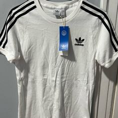 Size M, Adidas Women Tshirt Basic Crew Neck T-shirt With Three Stripes, Casual Summer T-shirt With Three Stripes, Adidas Three Stripes T-shirt For Spring, Adidas T-shirt For Spring Streetwear, Casual T-shirt With Three Stripes Branding For Spring, Adidas Sporty Cotton T-shirt, Casual Cotton Adidas T-shirt, Casual Fitted T-shirt With Three Stripes, Fitted Casual T-shirt With Three Stripes