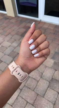 Warehouse Worker Nails, Working Nails Professional, Short Nails For Darker Skin Tone, Short Professional Nails For Work, Black Women Short Nails, Work Nails Professional Gel, Pretty Nails Classy Short, Elegant Nails For Work, Classy Work Nails