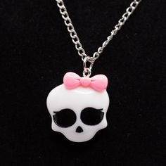 Handmade Necklace Style: Monster High Skull Length: 18" Comes With Organza Bag New Makes A Great Gift For Any Occasion Or Holiday! Don't Forget To Check Out My Other Styles! Keywords: Monster High, Frankie, Draculaura, Clawdeen, Present, Birthday, Gift, Handmade, Made In Usa, Nj Artist, Female Owned, Artisan, Craft Monster High Necklace, Halloween Skull Jewelry In White, White Skull Jewelry For Halloween, White Skull-shaped Halloween Jewelry, Halloween White Skull Jewelry, White Skull Print Jewelry, White Skull Shaped Jewelry Gift, White Skull Print Jewelry For Gift, White Skull Print Jewelry Gift