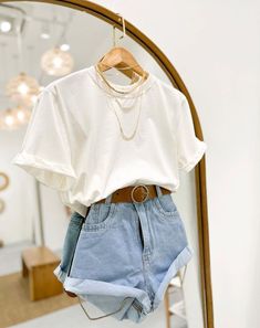 Summer Sandal Outfits, Cool Weather Summer Outfits, Casual Outfit Inspiration, Summer Fashion Outfits, Mom Outfits, Outfits Casuales, Look Cool, Cute Casual Outfits