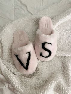 Vs Slippers, Comfy Slippers, Cute Slippers, Lana Del Ray, Pink Girly Things, Victoria Secret Angels, Victoria Secrets, Birthday Wishlist, Everything Pink