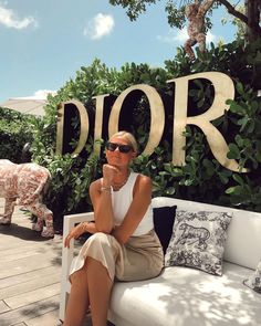 Dior Cafe, Miami Orlando, Miami Outfits, Florida Fashion, Cottage Plan, Orlando, Christian Dior, Miami, Instagram Story