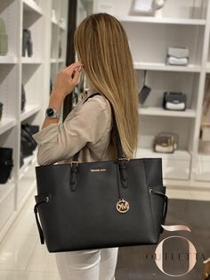 Gilly Large Drawstring Tote Black Handbags Michael Kors Outfits, Michael Kors Bag Outfit, Michael Kors Clothes, Lavender Mist, Work Tote Bag, Michael Kors Tote Bags, Professional Image, Work Tote, Michael Kors Handbags