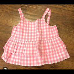 Still In Plastic, Smoke Free Pet Free Home. Preppy Plaid Cotton Top, Cotton Gingham Tops For Picnic, Preppy Plaid Summer Tops, Summer Preppy Plaid Tops, Playful Plaid Summer Tops, White Ruffled Top For Picnic, Cute Gingham Tops For Summer, Cute Ruffled Tops For Picnic, Sleeveless Pink Top For Picnic