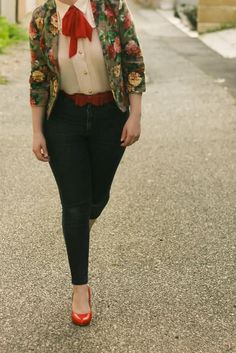 Lady Like, Look Retro, Retro Pin Up, Grunge Vintage, Floral Blazer, Vestidos Vintage, Edwardian Fashion, Moda Vintage