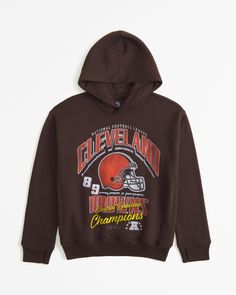 Comfy popover hoodie in our soft fleece fabric, featuring Cleveland Browns-inspired graphic detail at chest and back, front pouch pocket, ribbed hem and thumbholes at cuffs. Abercrombie Kids, Boys Hoodies, Cleveland Browns, Boys Top, New England Patriots, Hoodie Top, Pullover Sweatshirts, Kids Design, Fleece Fabric