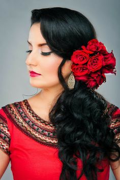 Spanish Hairstyles, Traditional Mexican Dress, Cute Hairstyles For School, Quince Hairstyles, Girl Short Hair, Easy Hairstyles For Long Hair, Hair Dos, Prom Hair