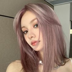 Korean Hair Dye, Kpop Hair Color, Korean Hair Color, Girl Hair Colors, Kpop Hair, Winter Hair Color