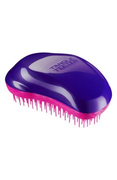 The Original is our multi-award winning detangling hairbrush that launched the brand. Our seasonal on-trend colours have kept this brush trending for over a decade and has become a cult classic loved by so many! This hairbrush is ideal for regular hair types, it glides through wet and dry hair, helping to loosen tangles with no pulling and tugging.The patented two-tier teeth deliver a painless experience - the long teeth detangle, whereas the shorter teeth smooth the hair cuticle. The results ar Best Hair Brush, Hacks Every Girl Should Know, Detangling Hair Brush, Tangle Teezer, Peinados Recogidos, Detangling Brush, Sally Beauty, Stimulate Hair Growth, Hair Detangler