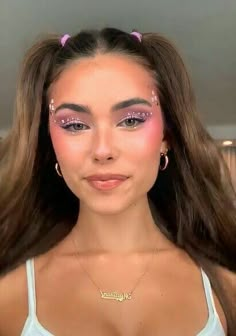 Festival Hair Sparkles, Rave Makeup Inspiration, Euphoria Festival Outfits, Festival Makeup Rave Rhinestones, Rave Party Makeup Ideas, Makeup Ideas For Festivals, Rave Makeup Brown Eyes, Pink And Purple Fairy Makeup, Cochella Makeup Looks