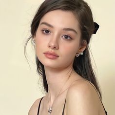 Lika Solt Aesthetic, Gentle Ladylike Makeup, Korean Ladylike Makeup, Dainty Makeup, Soft Matte Makeup, Romantic Makeup Looks, Soft Eyebrows